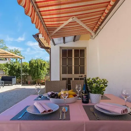 Cottage Nilda I 3* Musalez